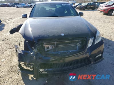 Piąte zdjęcie samochodu w środku: 2011 MERCEDES-BENZ E 550 VIN:WDDHF7CB1BA280506 - miniatura
