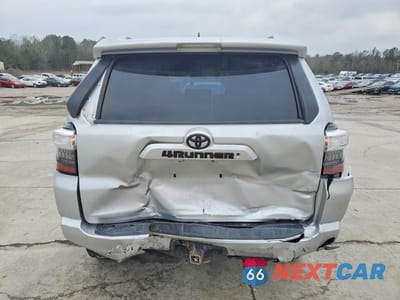 Zdjęcie 6 z 13 samochodu: 2018 TOYOTA 4RUNNER SR5 VIN:JTEZU5JR5J5187418 - miniatura
