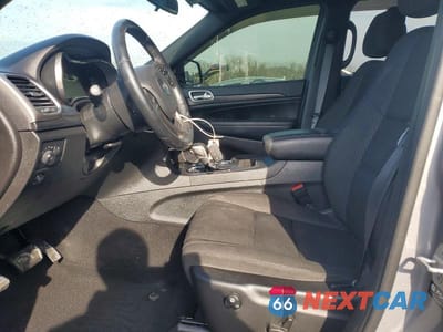 Zdjęcie 7 z 13 samochodu: 2021 JEEP GRAND CHEROKEE LAREDO VIN:1C4RJEAG3MC658123 - miniatura