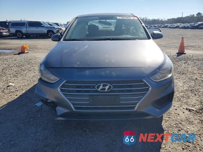Piąte zdjęcie samochodu w środku: 2019 HYUNDAI ACCENT SE VIN:3KPC24A34KE072210 - miniatura