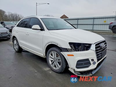 Czwarte zdjęcie samochodu z boku: 2016 AUDI Q3 PREMIUM PLUS VIN:WA1EFCFS5GR021795 - miniatura