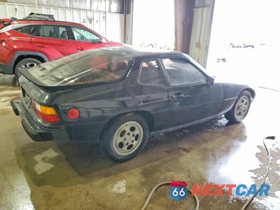 Trzecie zdjęcie samochodu z tyłu: 1987 PORSCHE 924 S VIN:WP0AA0924HN456779 - miniatura