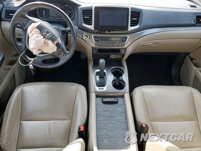 Zdjęcie 8 z 12 samochodu: 2017 HONDA PILOT EXL VIN:5FNYF5H5XHB027718 - miniatura