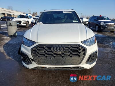 Piąte zdjęcie samochodu w środku: 2024 AUDI Q5 PREMIUM PLUS 45 VIN:WA1EAAFY0R2014353 - miniatura