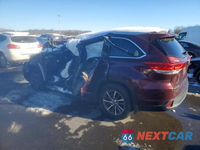 Drugie zdjęcie samochodu z przodu: 2018 TOYOTA HIGHLANDER SE VIN:5TDJZRFH6JS912139 - miniatura