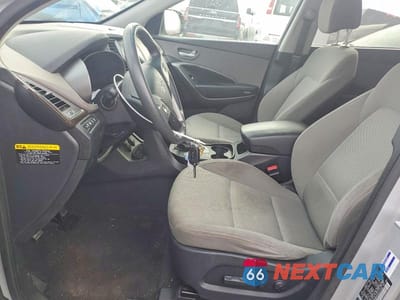 Zdjęcie 7 z 13 samochodu: 2017 HYUNDAI SANTA FE SE VIN:KM8SMDHF6HU167430 - miniatura
