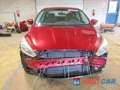 Piąte zdjęcie samochodu w środku: 2016 FORD FOCUS SE VIN:1FADP3F24GL327720 - miniatura