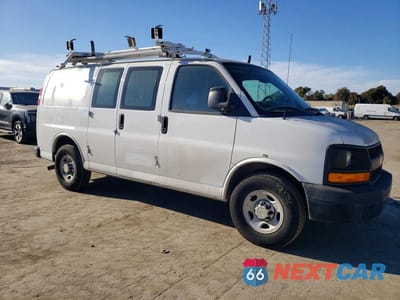 Czwarte zdjęcie samochodu z boku: 2012 CHEVROLET EXPRESS 2500 UTILITY / SERVICE VAN VIN:1GCWGFCB3C1107824 - miniatura