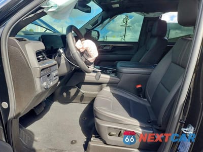 Zdjęcie 7 z 14 samochodu: 2025 CHEVROLET SUBURBAN C1500 RST VIN:1GNS5ER8XSR271010 - miniatura