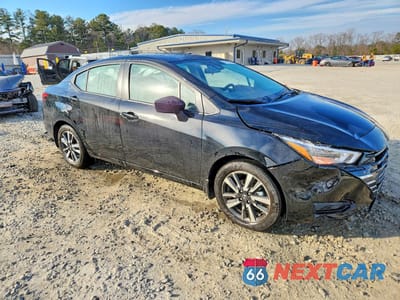 Czwarte zdjęcie samochodu z boku: 2025 NISSAN VERSA SV VIN:3N1CN8EV1SL881396 - miniatura