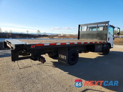 Trzecie zdjęcie samochodu z tyłu: 2010 ISUZU NPR VIN:JALC4W168A7003971 - miniatura