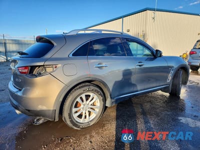 Trzecie zdjęcie samochodu z tyłu: 2015 INFINITI QX70 BASE VIN:JN8CS1MU8FM380334 - miniatura
