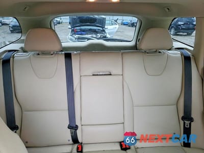 Zdjęcie 10 z 12 samochodu: 2016 VOLVO XC60 T5 PREMIER VIN:YV440MDK5G2781582 - miniatura