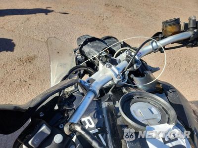 Zdjęcie 7 z 9 samochodu: 2012 BMW R1200 GS ADVENTURE VIN:WB1048009CZX67118 - miniatura