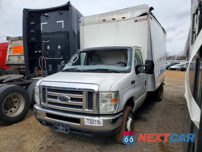 2016 FORD E350 BOX TRUCK 1FDWE3FL2GDC25095 - główne zdjęcie licytacji z USA - miniatura