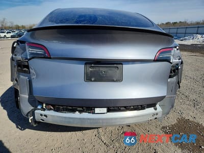 Zdjęcie 6 z 12 samochodu: 2024 TESLA MODEL Y VIN:7SAYGDEF9RA312805 - miniatura
