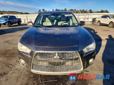 Piąte zdjęcie samochodu w środku: 2011 MITSUBISHI OUTLANDER GT VIN:JA4JT5AX2BU017439 - miniatura