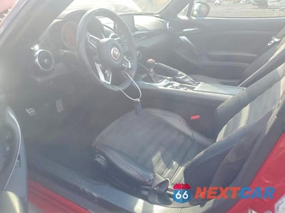 Zdjęcie 7 z 11 samochodu: 2017 FIAT 124 SPIDER CLASSICA VIN:JC1NFAEK4H0125774 - miniatura