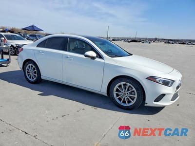 Czwarte zdjęcie samochodu z boku: 2019 MERCEDES-BENZ A 220 VIN:WDD3G4EB0KW025531 - miniatura