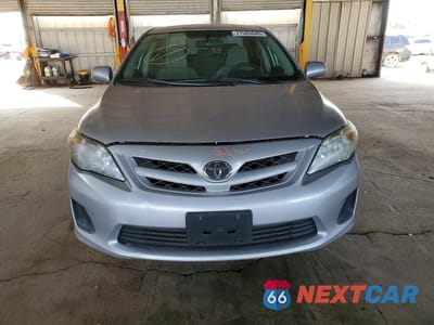 Piąte zdjęcie samochodu w środku: 2011 TOYOTA COROLLA LE VIN:2T1BU4EE5BC610641 - miniatura