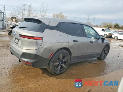 Trzecie zdjęcie samochodu z tyłu: 2025 BMW IX XDRIVE50 VIN:WB523CF01SCU45918 - miniatura