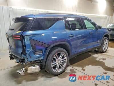 Trzecie zdjęcie samochodu z tyłu: 2026 CHEVROLET TRAVERSE LT VIN:1GNERGKS4TJ131831 - miniatura