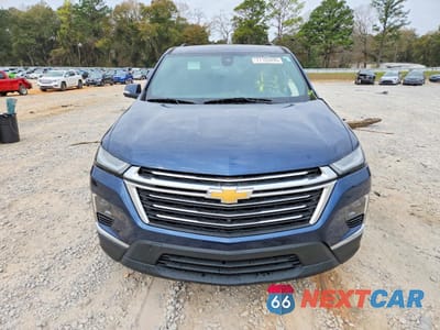 Piąte zdjęcie samochodu w środku: 2022 CHEVROLET TRAVERSE LT VIN:1GNERGKW7NJ144370 - miniatura