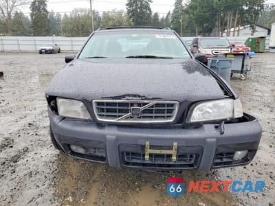 Piąte zdjęcie samochodu w środku: 1998 VOLVO V70 XC VIN:YV1LZ564XW2472241 - miniatura