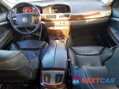 Zdjęcie 8 z 11 samochodu: 2004 BMW 745 LI VIN:WBAGN63584DS51886 - miniatura