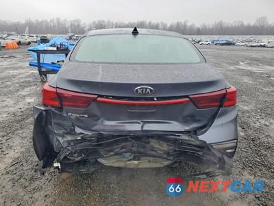 Zdjęcie 6 z 12 samochodu: 2019 KIA FORTE LXS VIN:3KPF24AD1KE117657 - miniatura