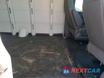 Zdjęcie 11 z 14 samochodu: 2025 CHEVROLET EXPRESS 3500 CARGO DELIVERY VAN VIN:1GCZGHF70S1274494 - miniatura