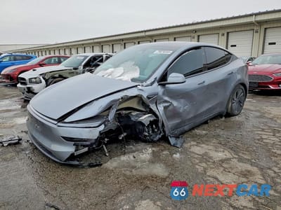 2026 TESLA MODEL Y 7SAYGDED8TA498634 - główne zdjęcie licytacji z USA - miniatura