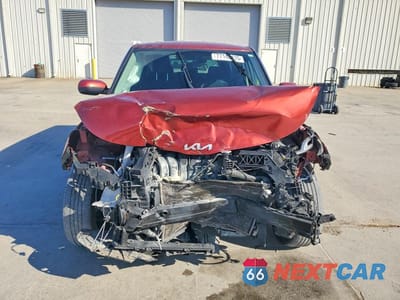 Piąte zdjęcie samochodu w środku: 2022 KIA SOUL LX VIN:KNDJ23AU8N7825574 - miniatura