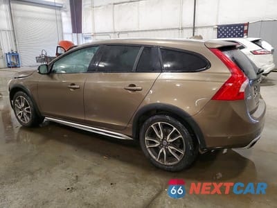 Drugie zdjęcie samochodu z przodu: 2016 VOLVO V60 CROSS COUNTRY PLATINUM VIN:YV4612HM9G1007802 - miniatura