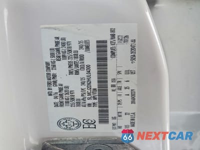 Zdjęcie 13 z 13 samochodu: 2017 LINCOLN MKC SELECT VIN:5LMCJ2D92HUL04300 - miniatura