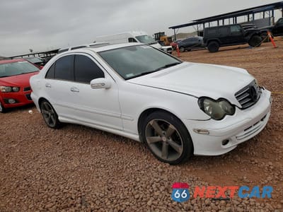 Czwarte zdjęcie samochodu z boku: 2007 MERCEDES-BENZ C 280 VIN:WDBRF54HX7A936939 - miniatura