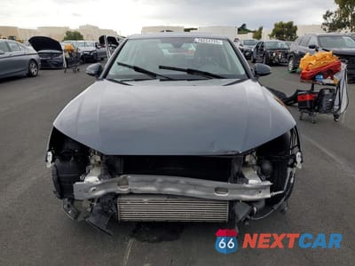 Piąte zdjęcie samochodu w środku: 2018 AUDI A4 PREMIUM PLUS VIN:WAUENAF47JN018309 - miniatura