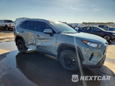 Czwarte zdjęcie samochodu z boku: 2021 TOYOTA RAV4 XLE VIN:2T3W1RFVXMW127970 - miniatura
