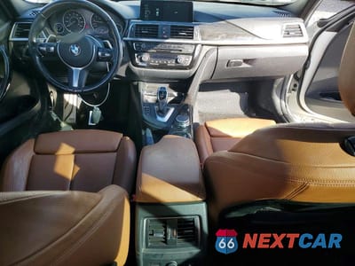 Zdjęcie 8 z 11 samochodu: 2017 BMW 330 XI VIN:WBA8D9G37HNU63535 - miniatura