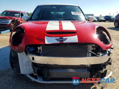 Piąte zdjęcie samochodu w środku: 2024 MINI COOPER S VIN:WMW53DK00R2V50914 - miniatura