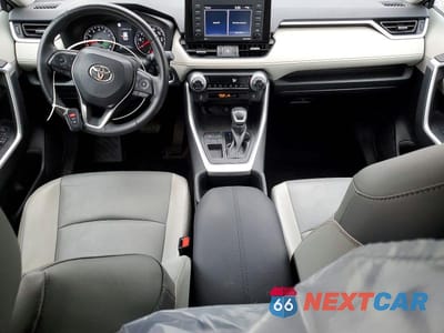 Zdjęcie 8 z 12 samochodu: 2022 TOYOTA RAV4 XLE PREMIUM VIN:2T3C1RFVXNC201944 - miniatura