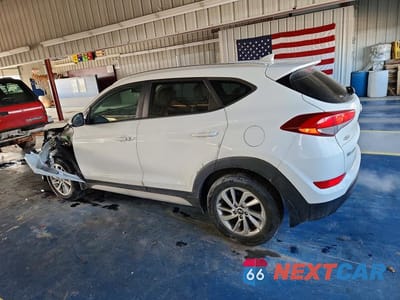 Drugie zdjęcie samochodu z przodu: 2017 HYUNDAI TUCSON SE PLUS VIN:KM8J3CA49HU464547 - miniatura