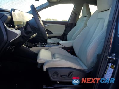 Zdjęcie 7 z 14 samochodu: 2025 AUDI Q6 E-TRON PRESTIGE VIN:WA134BGF3SA023240 - miniatura