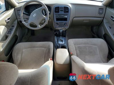 Zdjęcie 8 z 12 samochodu: 2005 HYUNDAI SONATA GL VIN:KMHWF25S15A119185 - miniatura