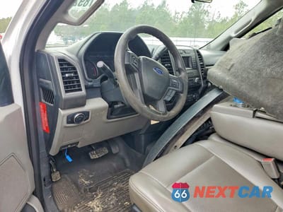 Zdjęcie 8 z 12 samochodu: 2017 FORD F350 SUPER DUTY FLATBED TRUCK VIN:1FDRF3GT8HEE58984 - miniatura