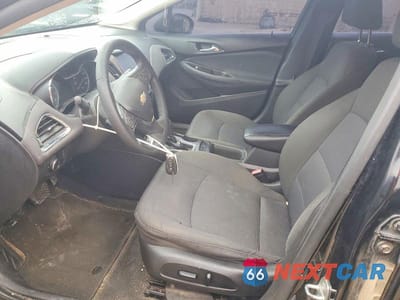Zdjęcie 7 z 12 samochodu: 2018 CHEVROLET CRUZE LT VIN:1G1BE5SM7J7171546 - miniatura