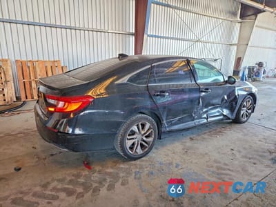 Trzecie zdjęcie samochodu z tyłu: 2018 HONDA ACCORD LX VIN:1HGCV1F12JA070455 - miniatura