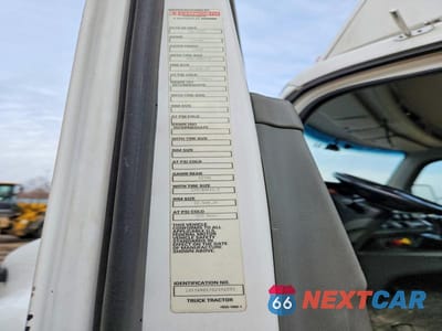 Zdjęcie 10 z 10 samochodu: 2016 KENWORTH CONSTRUCTION T680 VIN:1XKYA48X7GJ496593 - miniatura