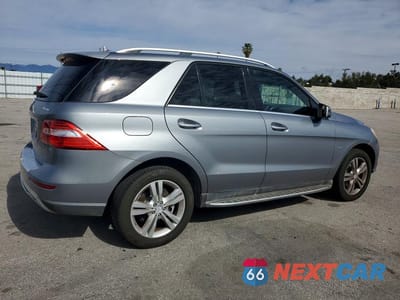 Trzecie zdjęcie samochodu z tyłu: 2012 MERCEDES-BENZ ML 350 4MATIC VIN:4JGDA5HB9CA008741 - miniatura