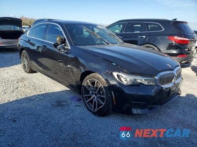 Czwarte zdjęcie samochodu z boku: 2019 BMW 330XI VIN:3MW5R7J52K8B01089 - miniatura